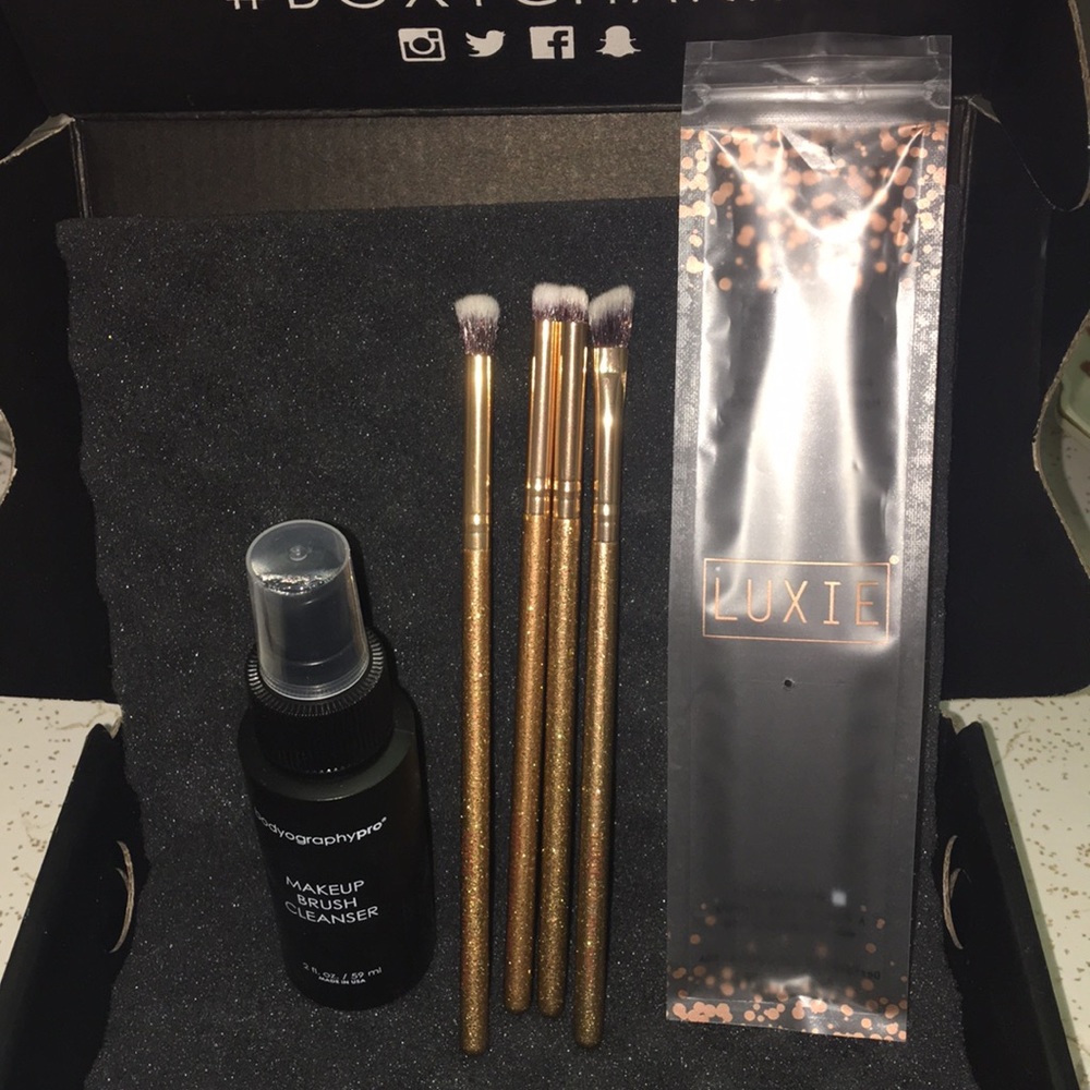 Boxycharm extras. Some of the items are available - Picture 8 of 8
